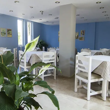 Hotel Peli 2*