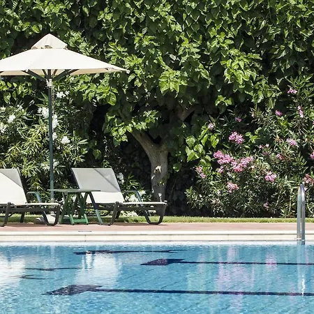Peli Hotel