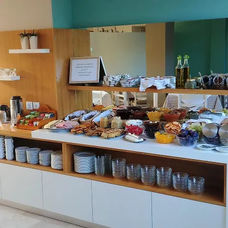 Peli Hotel